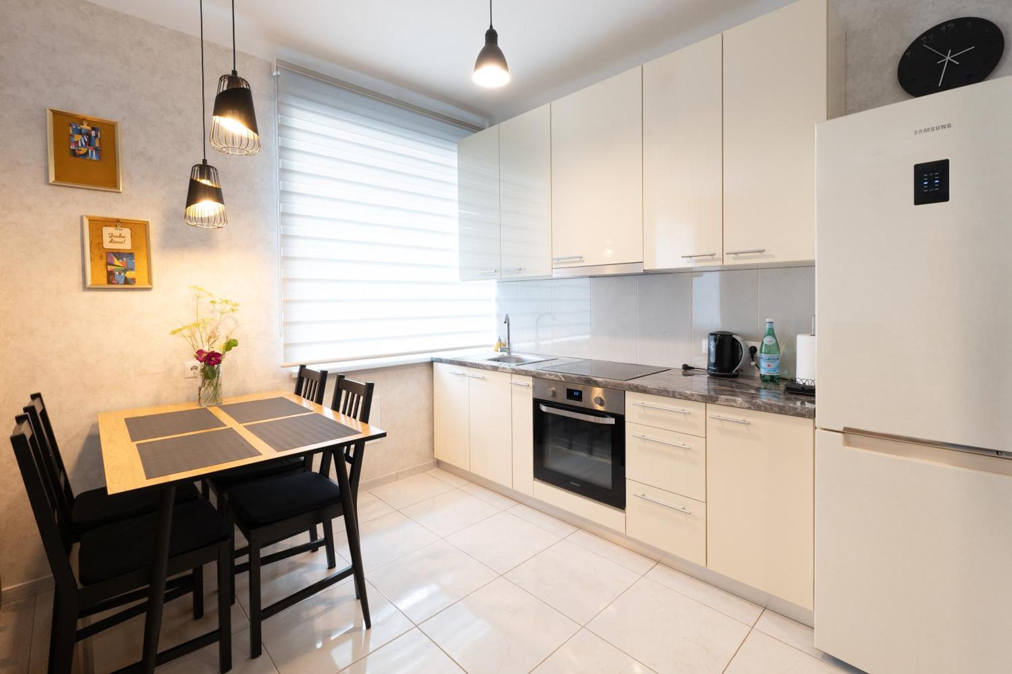 Centra Apartamenti Eliza Лимбажи Экстерьер фото