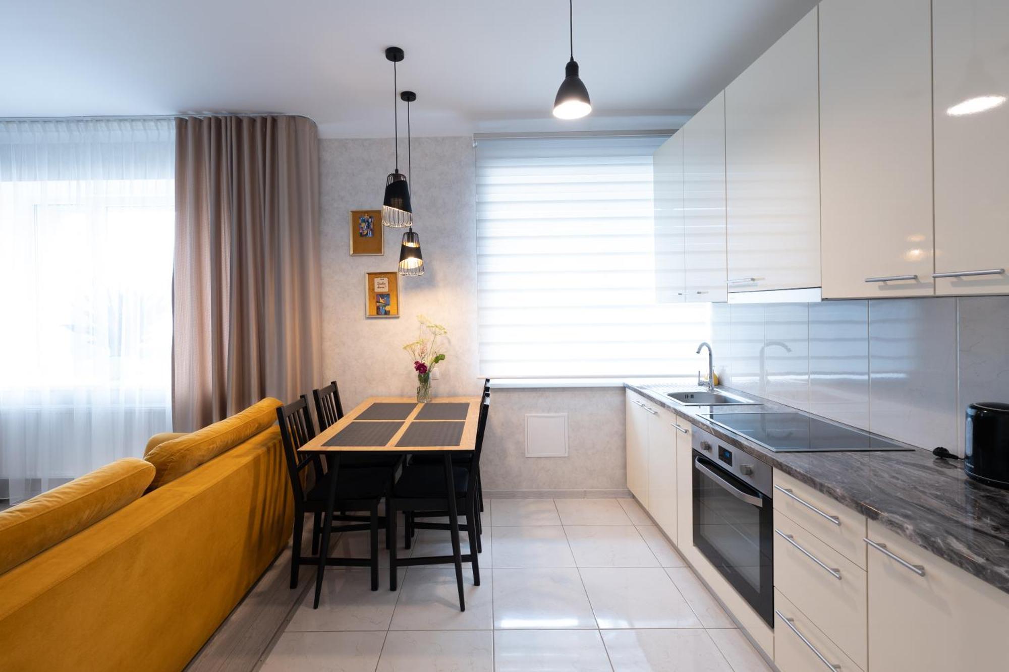 Centra Apartamenti Eliza Лимбажи Экстерьер фото